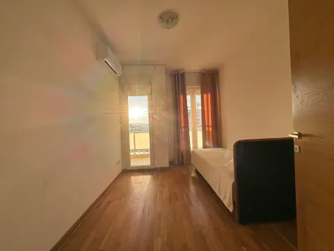 Izdavanje, dvosoban stan, 65m², City Kvart, Podgorica - image 8