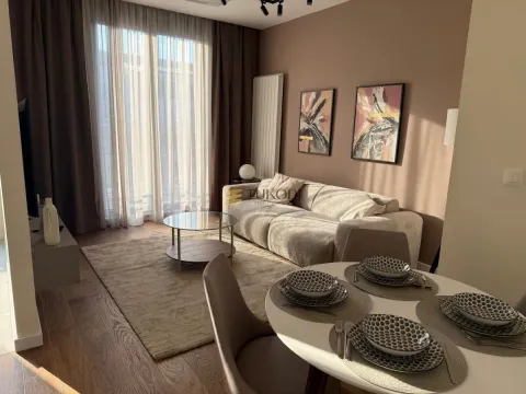 Rent, two bedroom apartment, 55m², Kalenić Pijaca, Vračar Sve Podlokacije - image 2