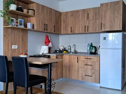 Izdavanje, kuća, 29m², Ljubović, Podgorica - image 8