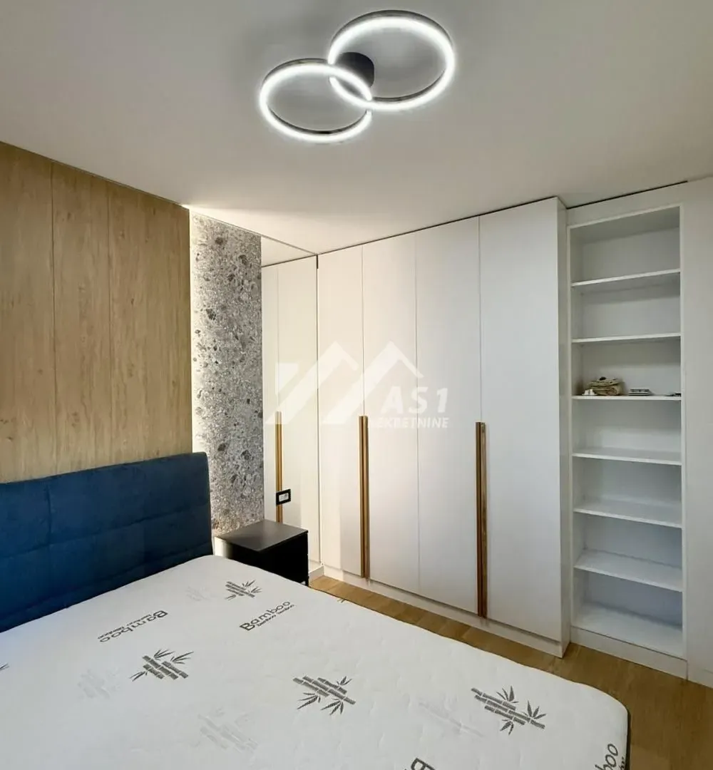 Izdavanje, dvosoban stan, 40m², Sajam, Novi Sad Sve Podlokacije