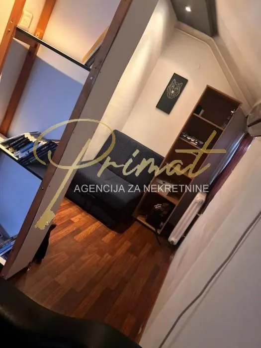 Izdavanje, jednosoban stan, 29m², Zemun Novi Grad, Zemun Sve Podlokacije