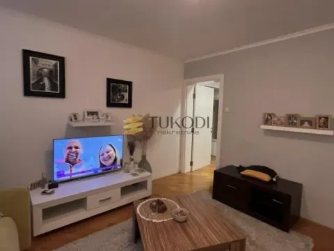 Prodaja, trosoban stan, 63m², Železnička Stanica, Novi Sad Sve Podlokacije - image 4