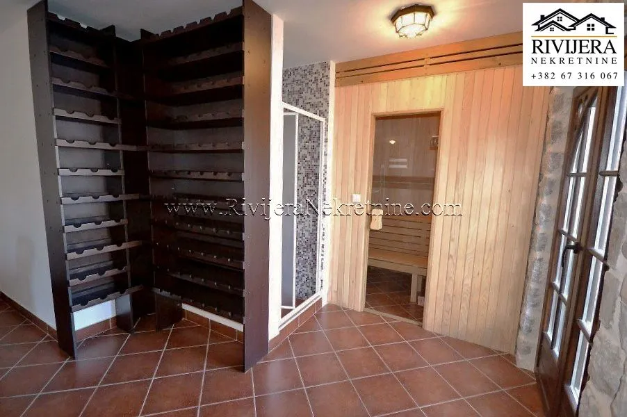 Sale, house, 235m², Kostanjica, Kotor