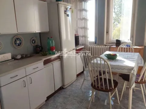 Sale, three bedroom apartment, 101m², Vračar Hram, Vračar Sve Podlokacije - image 9