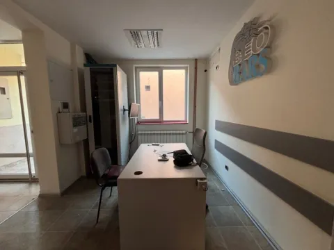 Rent, office space, 360m², Zemun Meandri, Zemun Sve Podlokacije - image 8