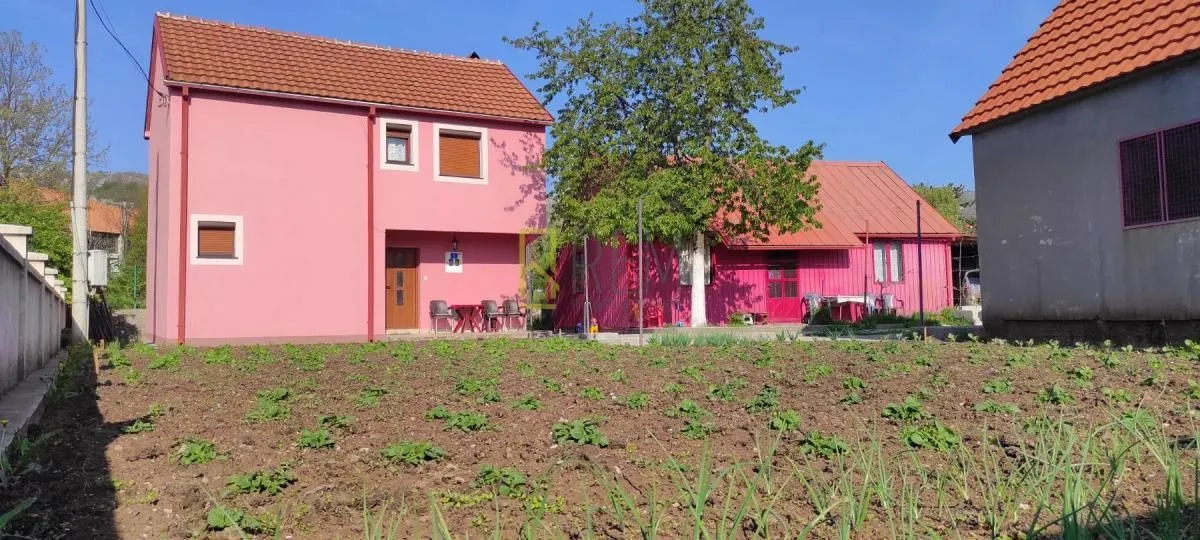 Sale, house, 133m², Cetinje, Crna Gora