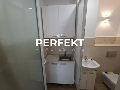 Izdavanje, poslovni prostor, 49m², Centar, Pančevo - image 10