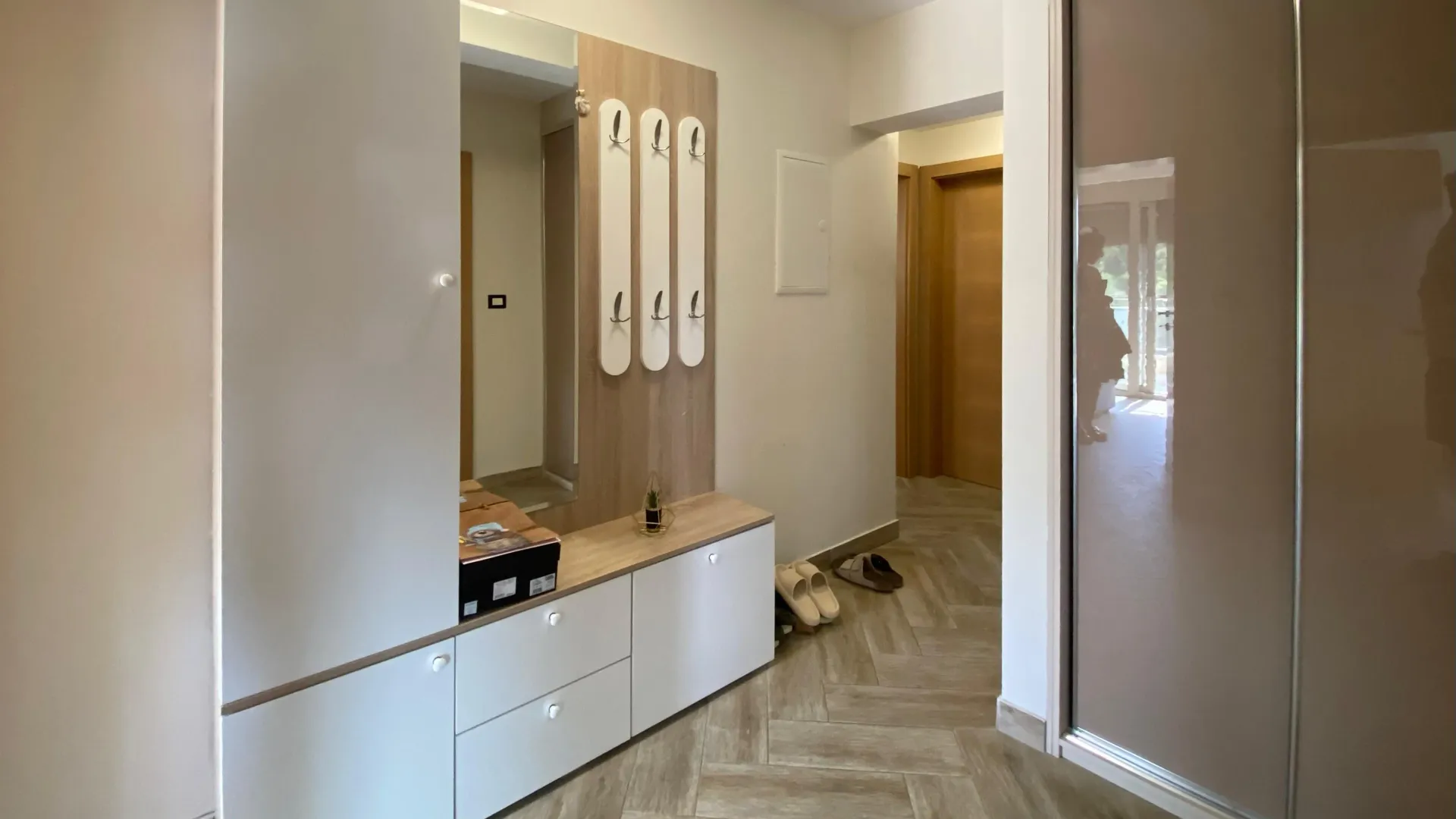 Rent, two bedroom apartment, 89m², Radanovići, Kotor