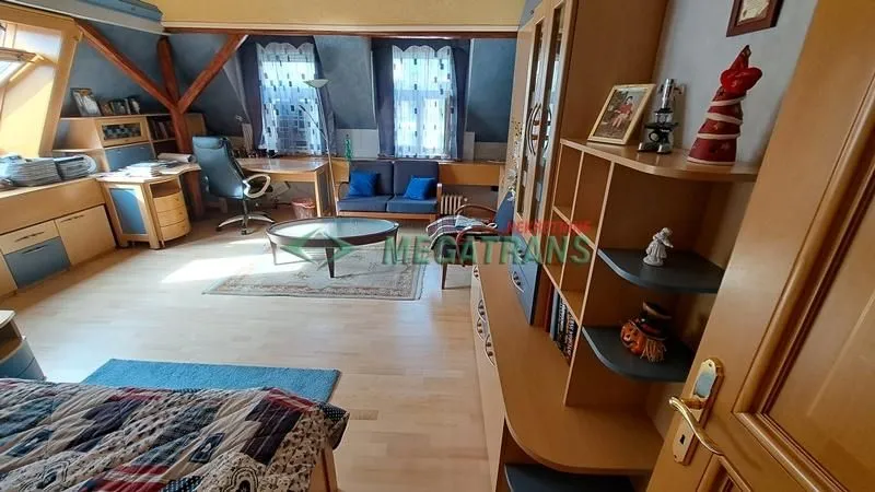Izdavanje, stan, 260m², Centar, Novi Sad