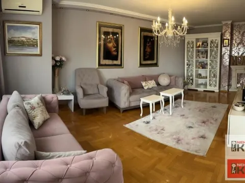 Prodaja, četvorosoban stan, 124m², Grbavica, Novi Sad Sve Podlokacije - image 4