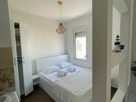 Prodaja, kuća, 400m², Bar, Crna Gora - image 4