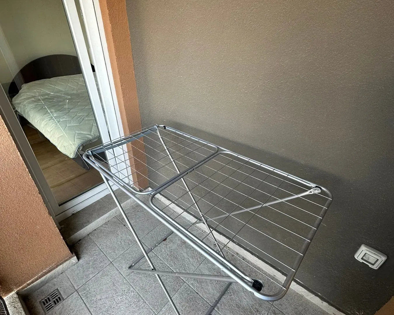 Izdavanje, jednosoban stan, 42m², Zabjelo, Podgorica