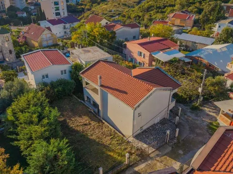 Prodaja, kuća, 114m², Dobre Vode, Bar - image 1