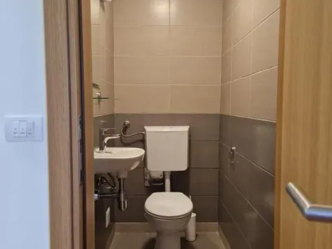 Izdavanje, trosoban stan, 67m², Novo naselje, Novi Sad - image 10