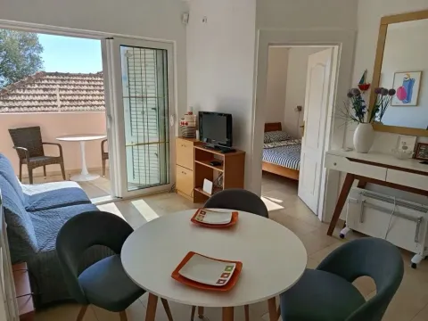 Sale, one bedroom apartment, 33m², Savina, Herceg Novi - image 2