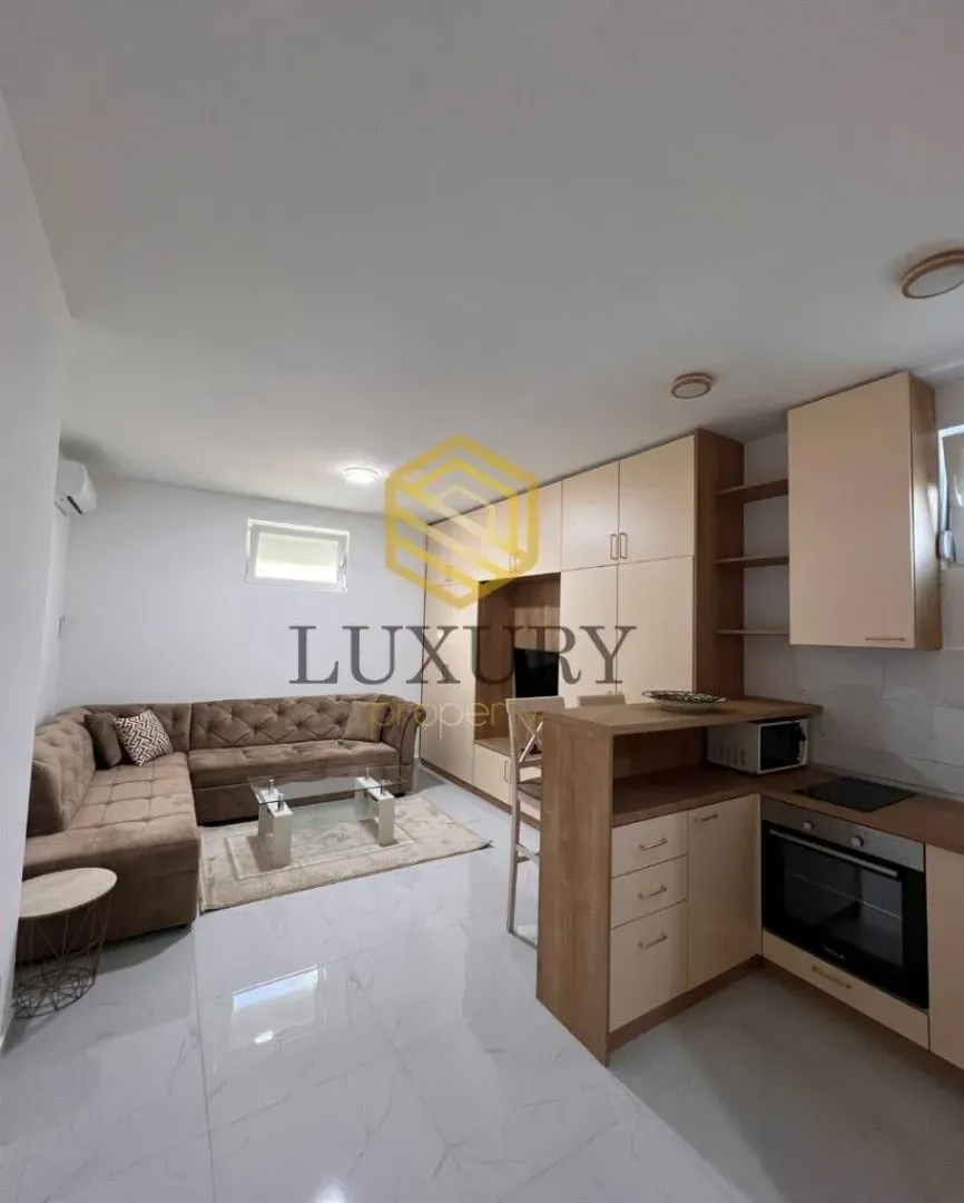 Izdavanje, garsonjera, 33m², City Kvart, Podgorica