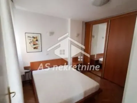 Rent, three bedroom apartment, 67m², Kalenić Pijaca, Vračar Sve Podlokacije - image 7