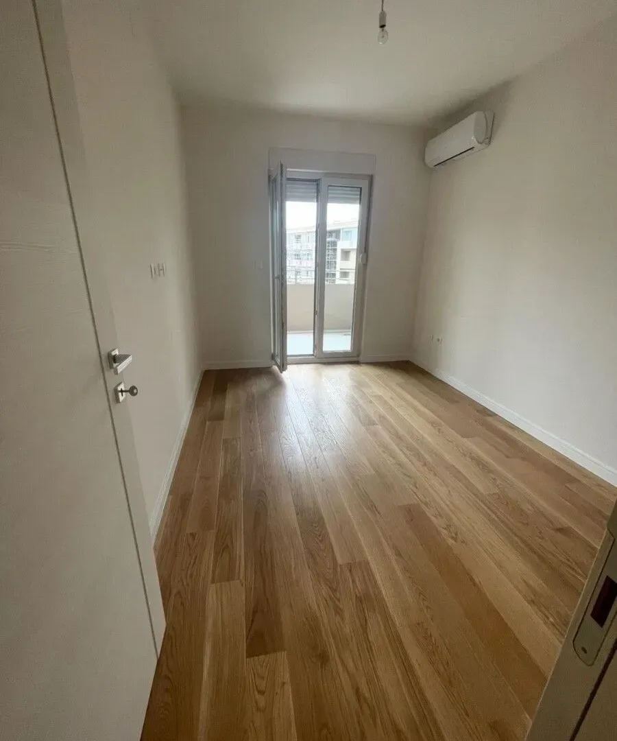 Rent, three bedroom apartment, 95m², City Kvart, Podgorica