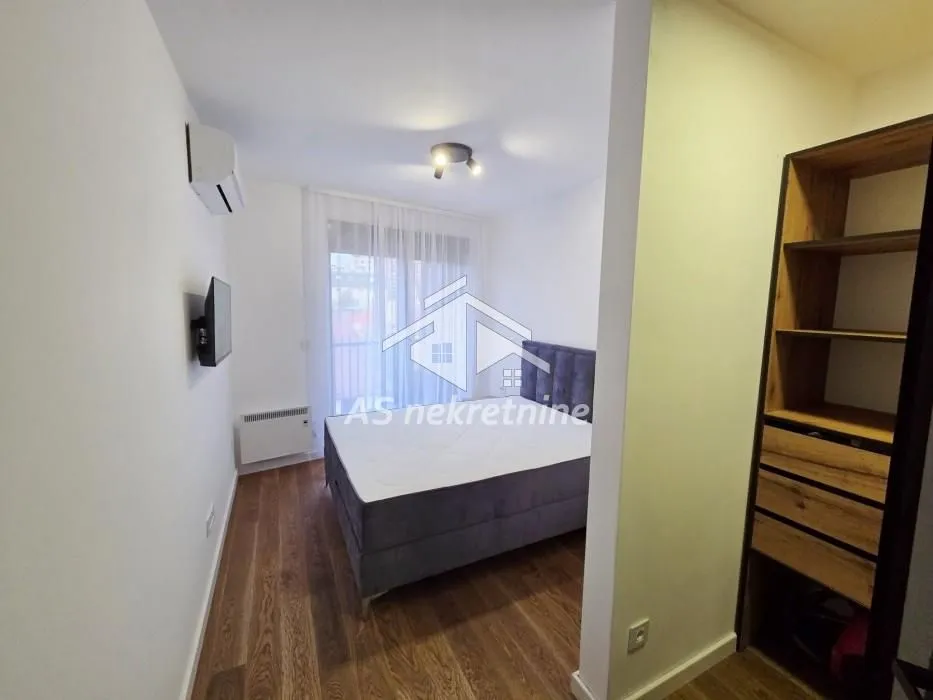 Izdavanje, stan, 61m², Cvetkova Pijaca, Zvezdara Sve Podlokacije