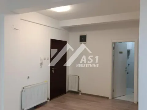 Izdavanje, poslovni prostor, 69m², Grbavica, Novi Sad Sve Podlokacije - image 2
