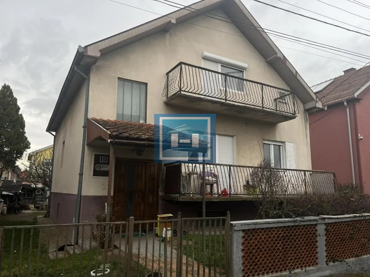 Prodaja, kuća, 200m², Ćuprija, Srbija
