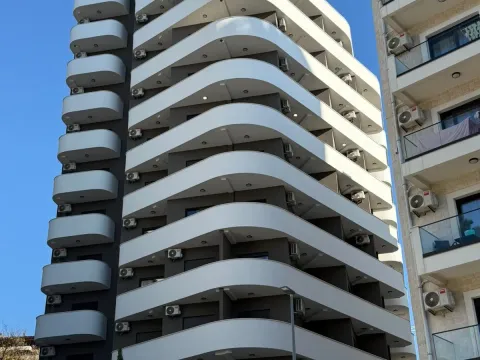 Rent, one bedroom apartment, 40m², Bečići, Budva - image 20