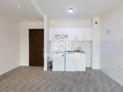 Rent, two bedroom apartment, 82m², Kod Capital Plaze, Podgorica - image 4