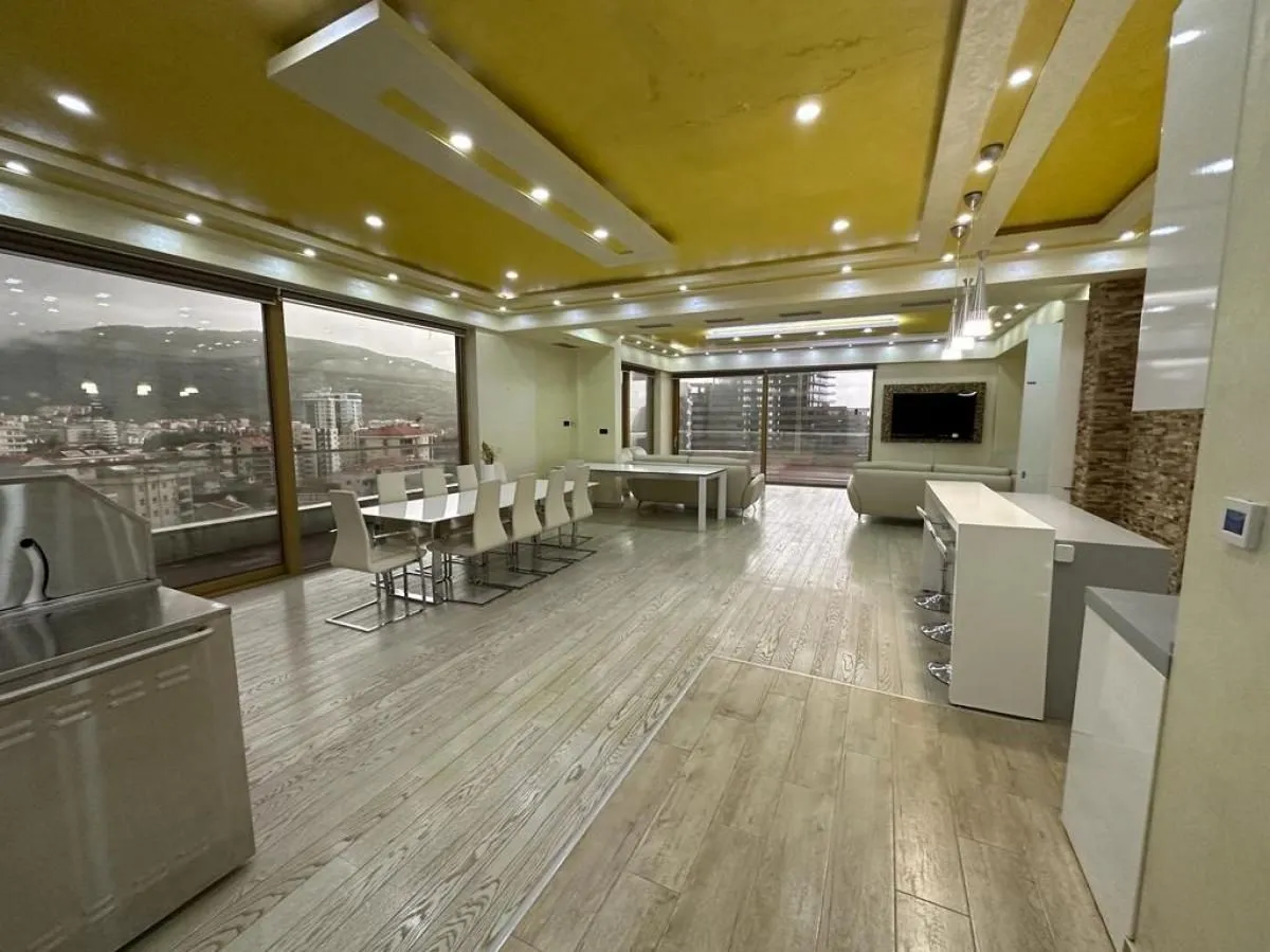 Rent, apartment, 162m², Budva, Crna Gora