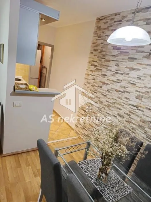Izdavanje, dvosoban stan, 48m², Savski Venac, Beograd