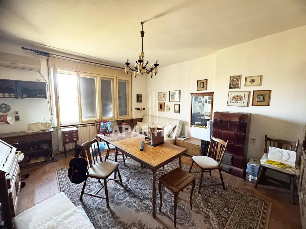 Prodaja, dvosoban stan, 62m², Lipov Lad, Zvezdara Sve Podlokacije