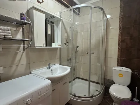 Izdavanje, jednosoban stan, 57m², Centar, Tivat - image 7