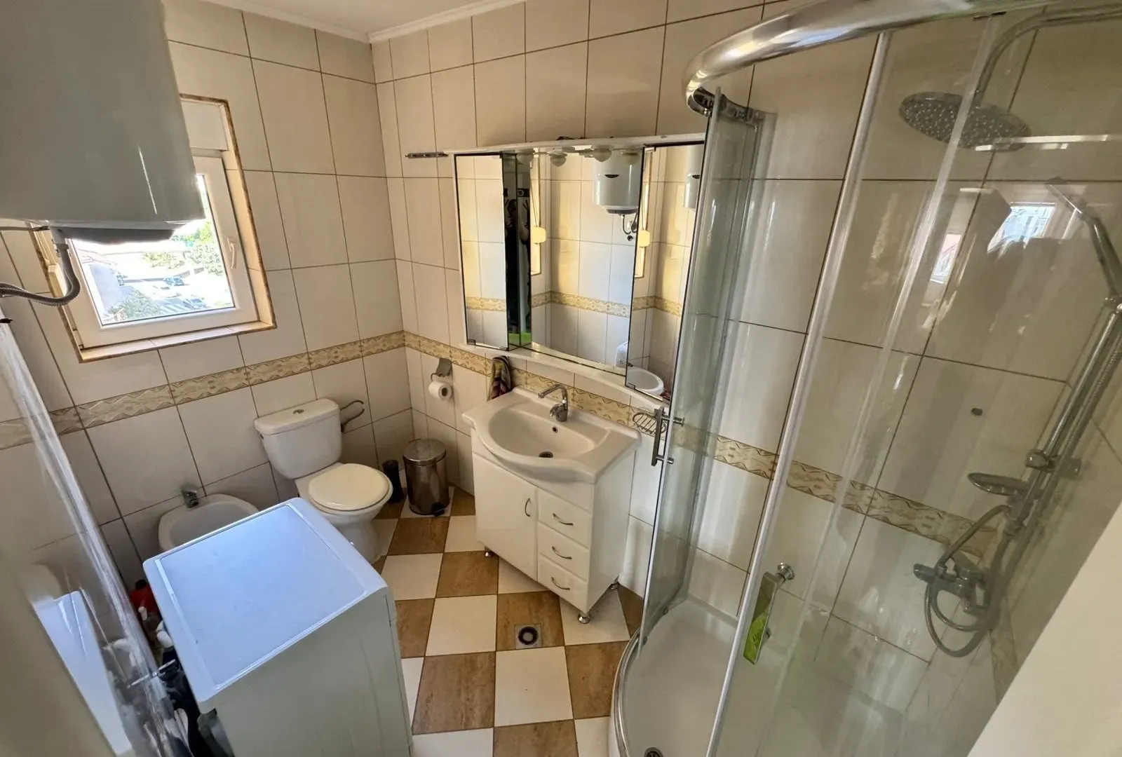 Rent, one bedroom apartment, 75m², Centar, Tivat