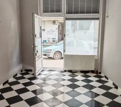 Rent, office space, 30m², Bulevar Oslobodjenja, Novi Sad Sve Podlokacije - image 3