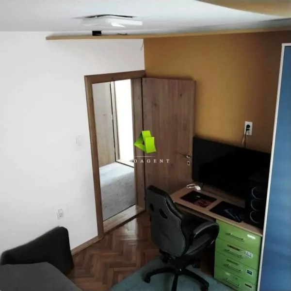 Prodaja, kuća, 337m², Pantelej, Niš