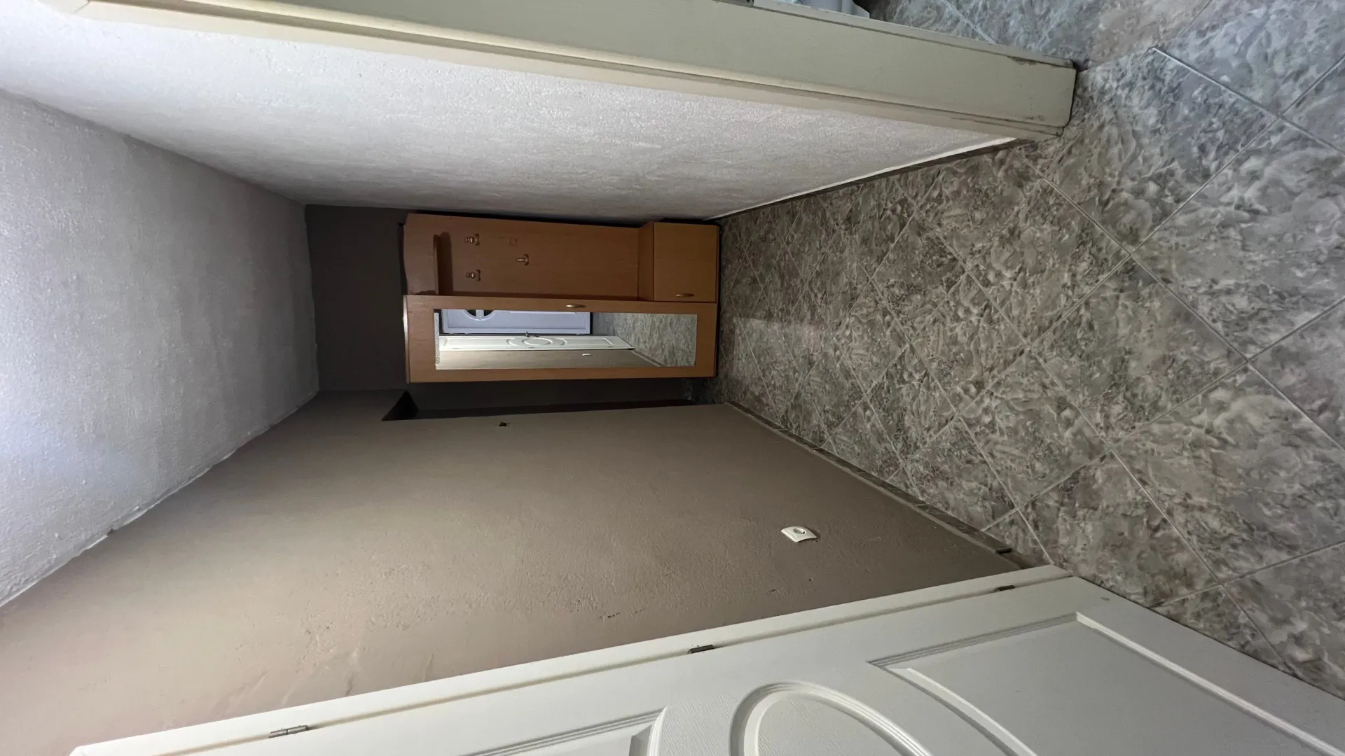 Rent, one bedroom apartment, 40m², Šušanj, Bar