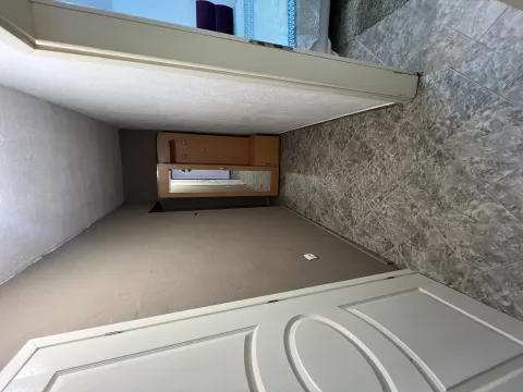 Rent, one bedroom apartment, 40m², Šušanj, Bar - image 7