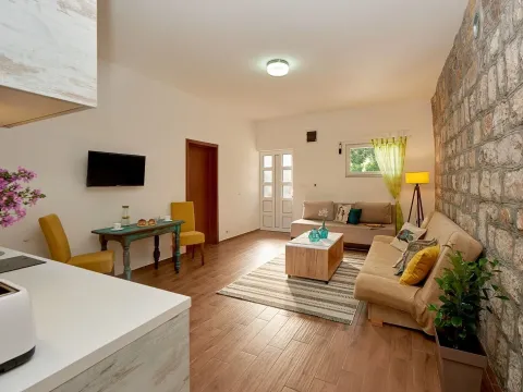 Prodaja, kuća, 75m², Buljarica, Budva - image 3