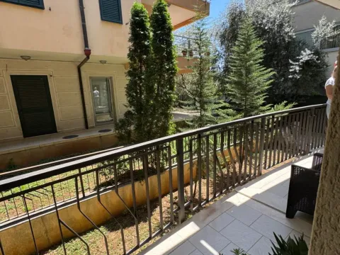 Rent, three bedroom apartment, 100m², Gorica C, Podgorica - image 9