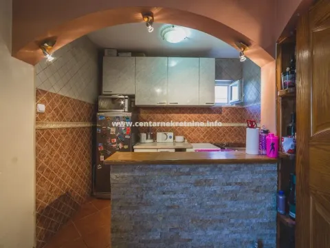 Prodaja, kuća, 200m², Donji Kokoti, Podgorica - image 15