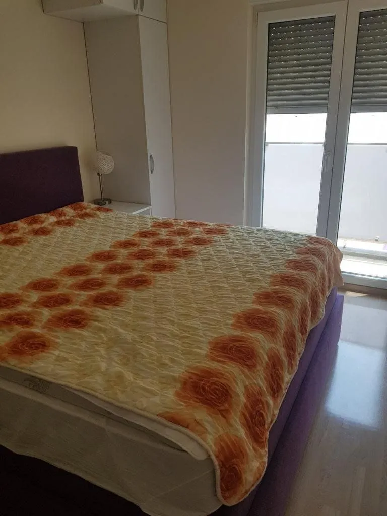 Izdavanje, jednosoban stan, 52m², City Kvart, Podgorica