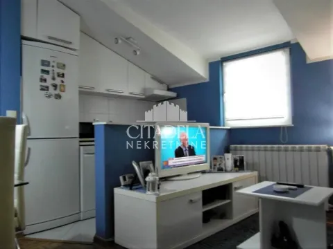 Prodaja, jednosoban stan, 29m², Kneževac, Beograd - image 12