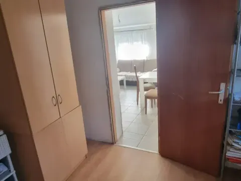 Prodaja, stan, 72m², Tivat, Crna Gora - image 4