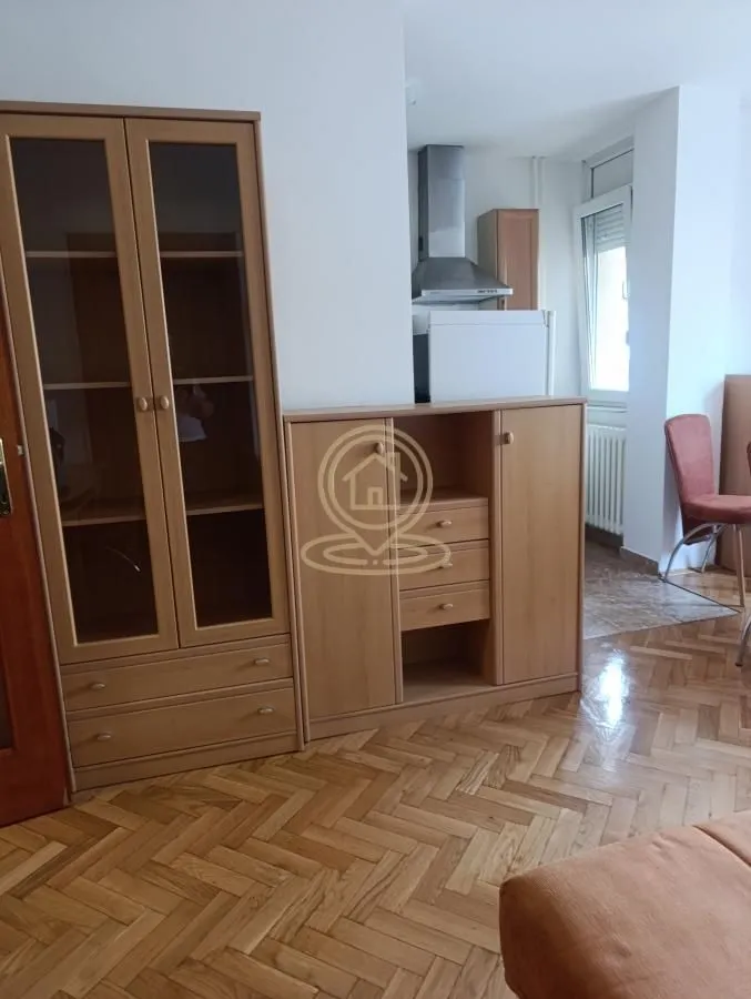 Izdavanje, jednosoban stan, 45m², Podbara, Novi Sad Sve Podlokacije