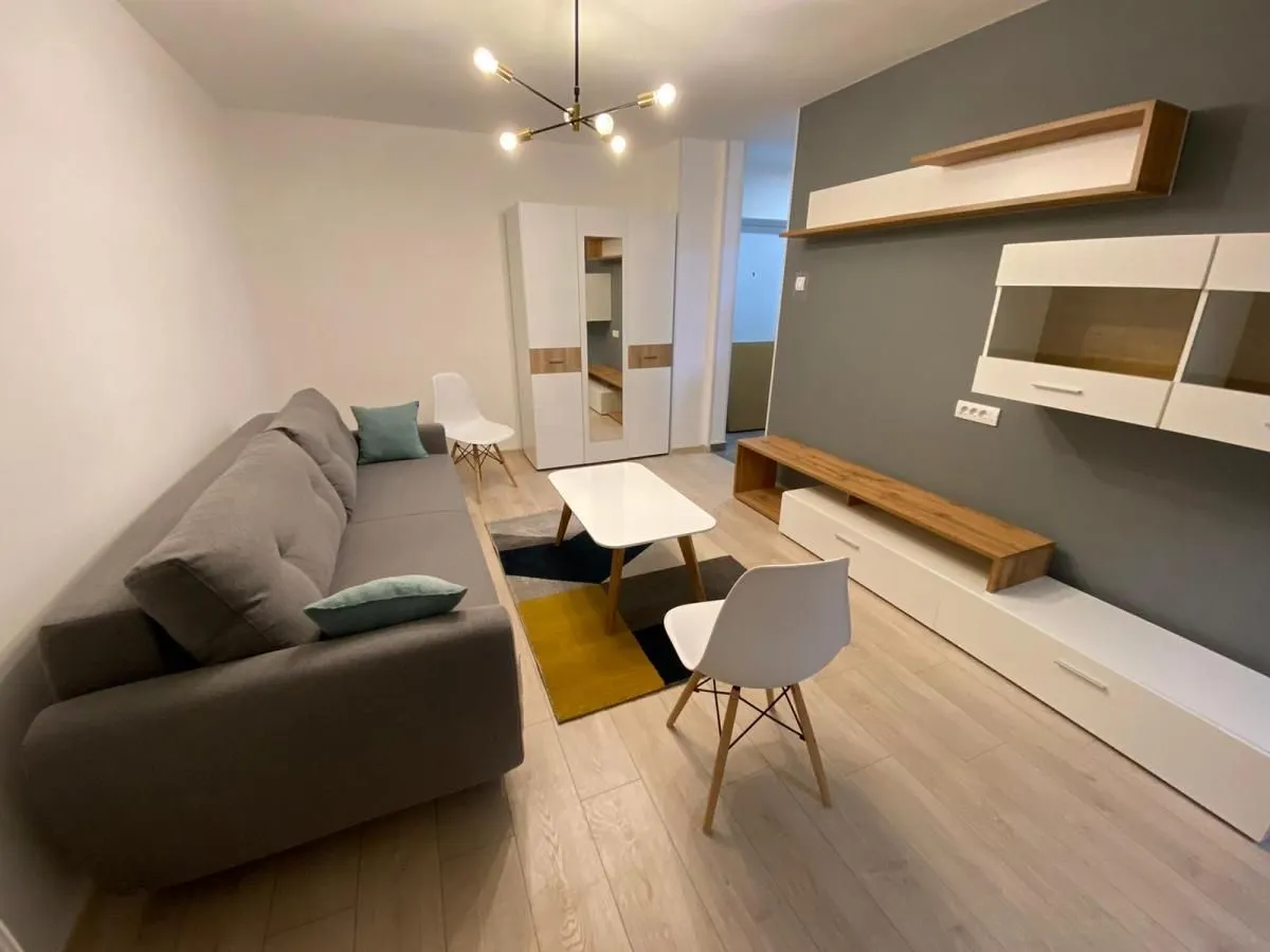 Prodaja, jednosoban stan, 33m², Bulevar Oslobodjenja, Novi Sad Sve Podlokacije