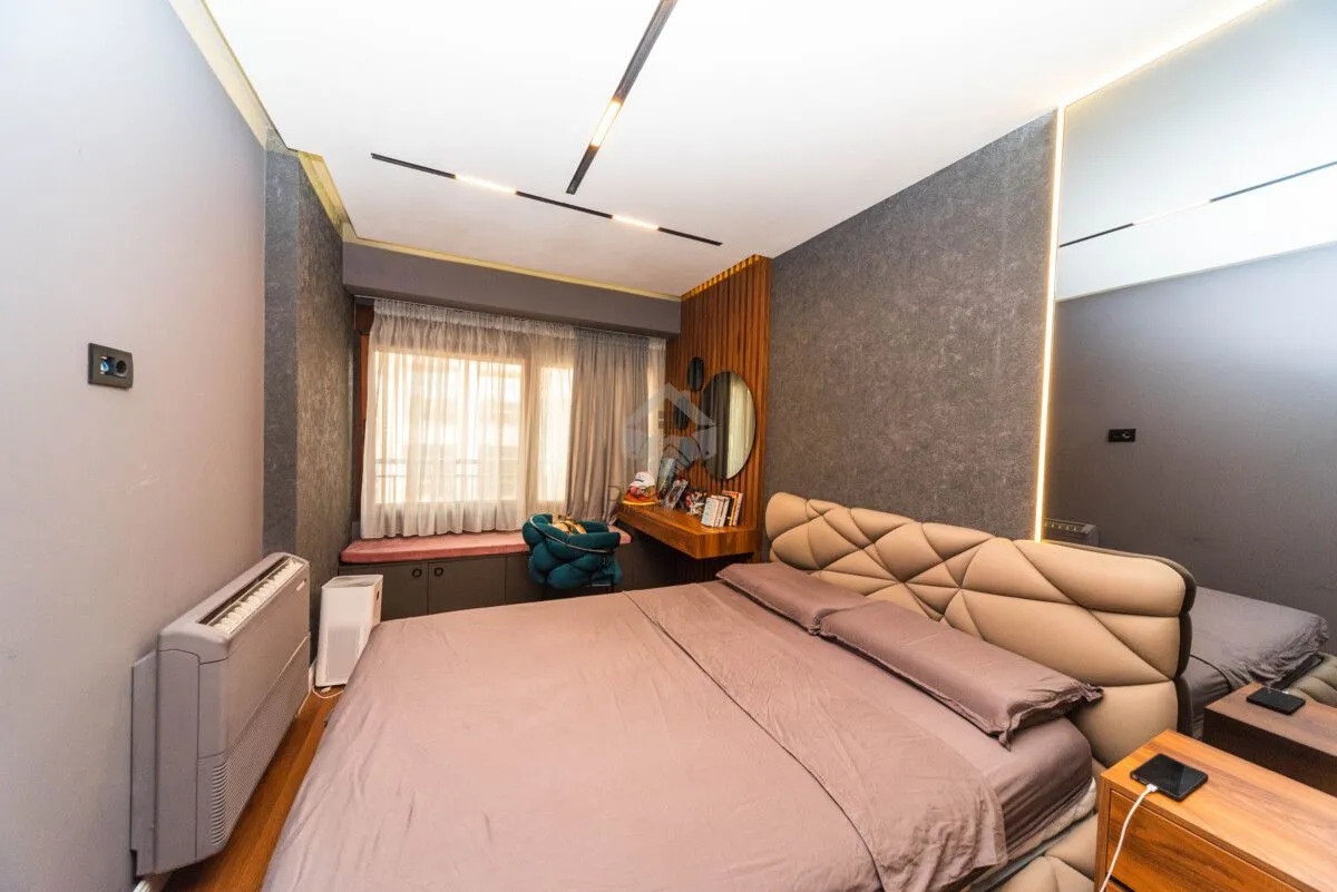 Prodaja, trosoban stan, 195m², Pobrežje, Podgorica