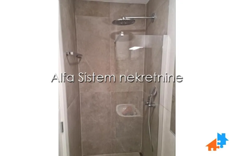 Izdavanje, trosoban stan, 62m², Novi Beograd Blok 65, Novi Beograd Sve Podlokacije