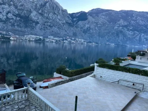 Prodaja, kuća, 316m², Muo, Kotor - image 6