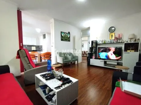 Prodaja, trosoban stan, 72m², Lazarevo, Zrenjanin - image 4