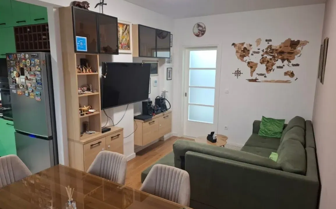 Rent, two bedroom apartment, 70m², Kalimanj, Tivat