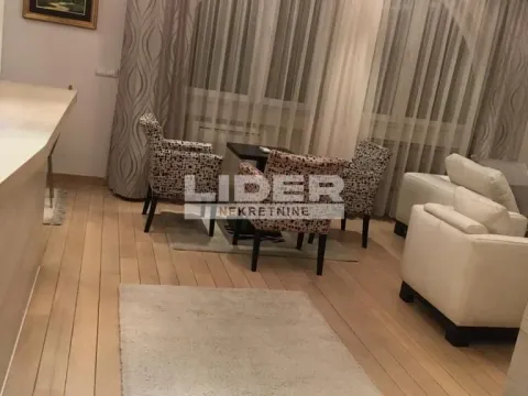 Izdavanje, trosoban stan, 90m², Stari Grad, Beograd - image 6